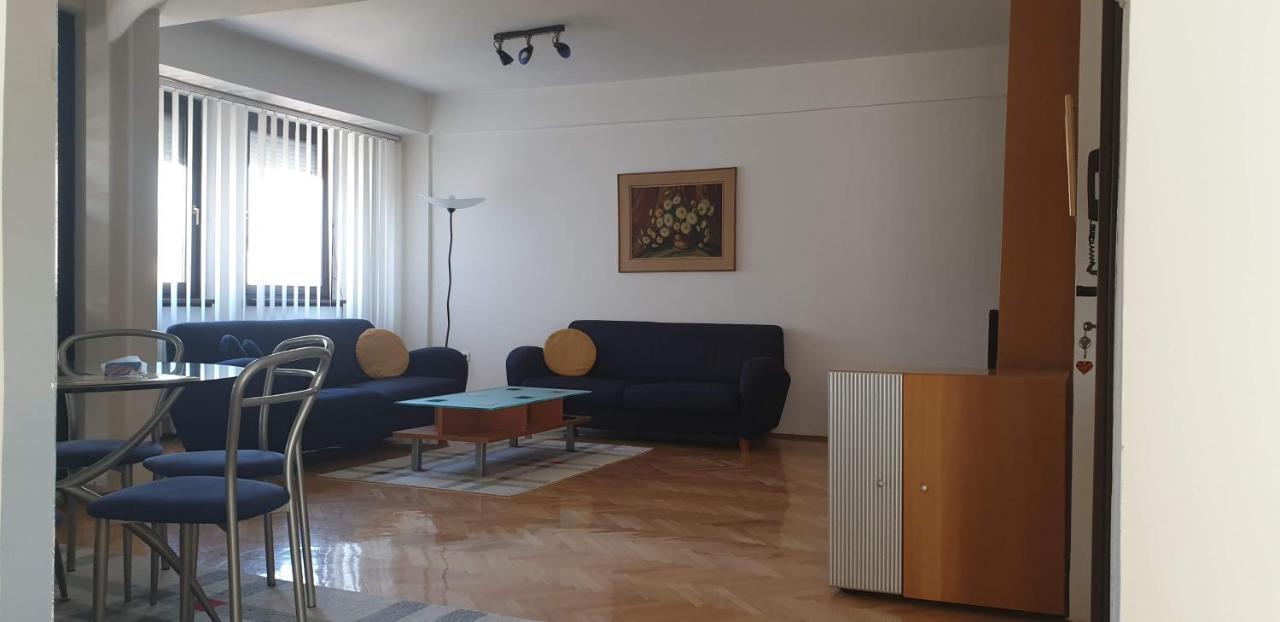 Spectacular Apartment In Skopje, City Mall Area Esterno foto