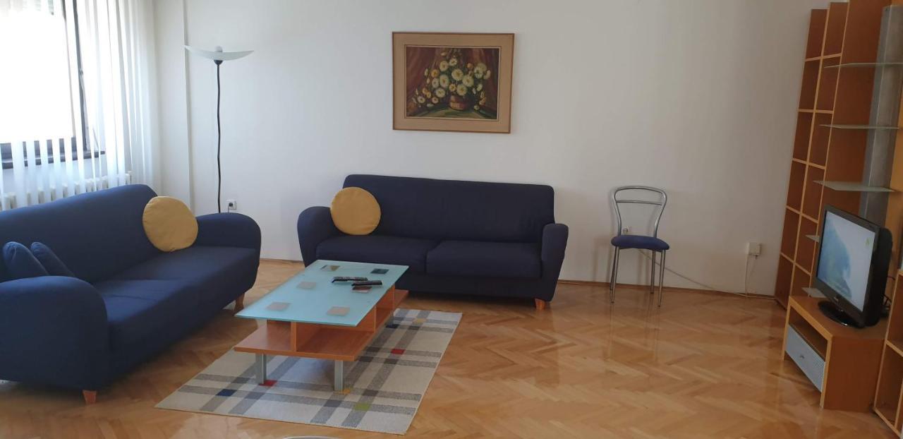 Spectacular Apartment In Skopje, City Mall Area Esterno foto